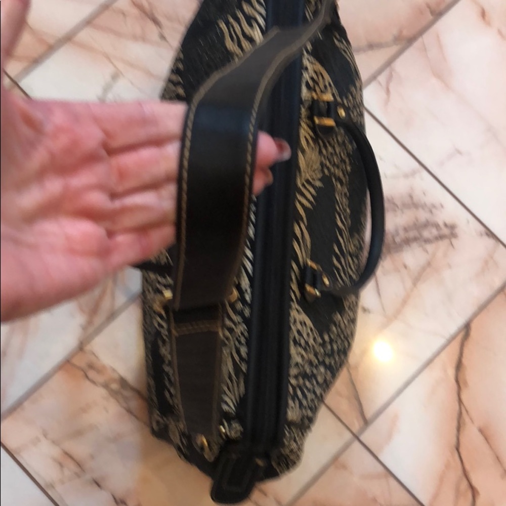 Duffle Bag Gold and Black - Picture 5 of 8